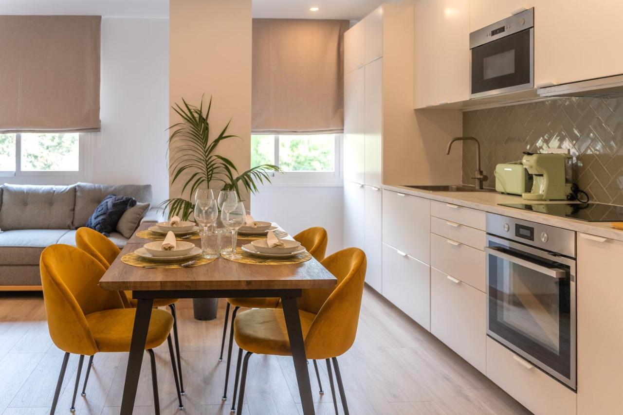 Soler Apartments Сант Адриа де Бесос Екстериор снимка