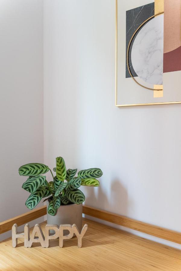 Soler Apartments Сант Адриа де Бесос Екстериор снимка