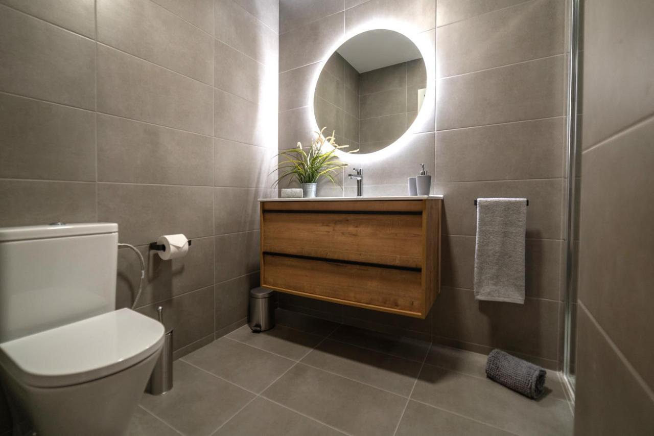 Soler Apartments Сант Адриа де Бесос Екстериор снимка