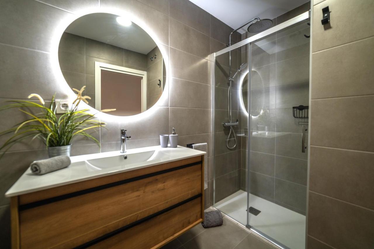 Soler Apartments Сант Адриа де Бесос Екстериор снимка
