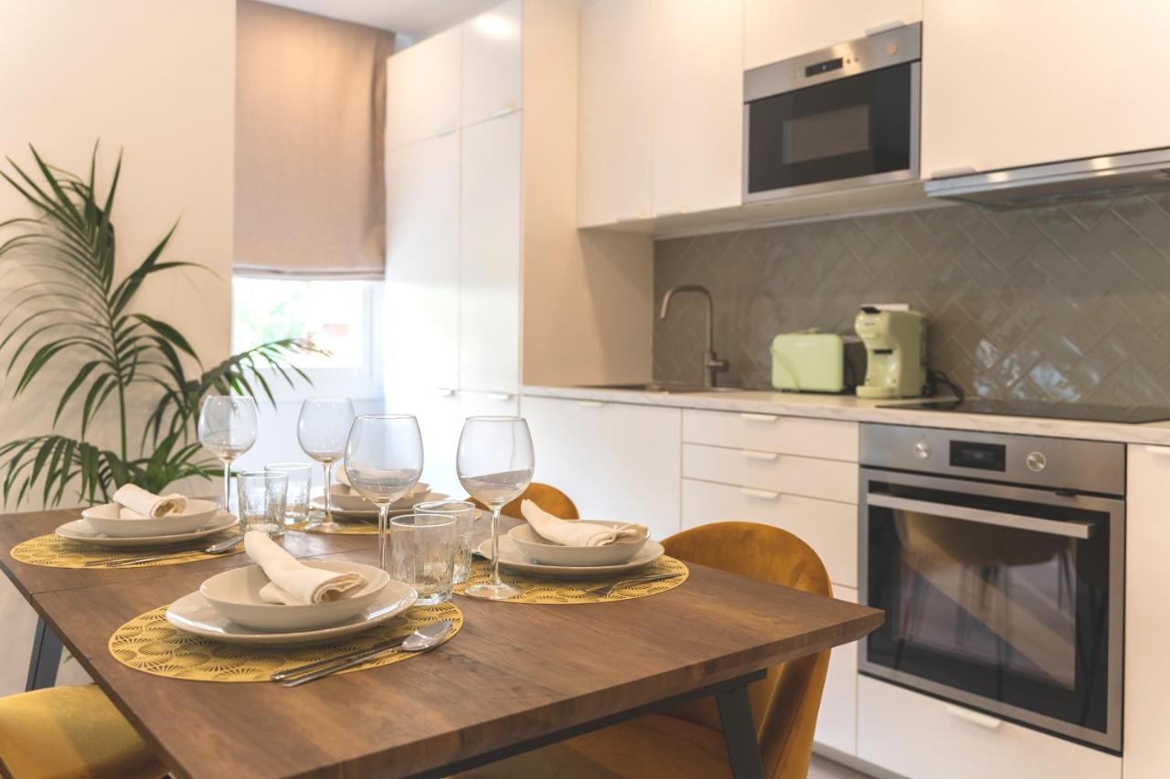 Soler Apartments Сант Адриа де Бесос Екстериор снимка