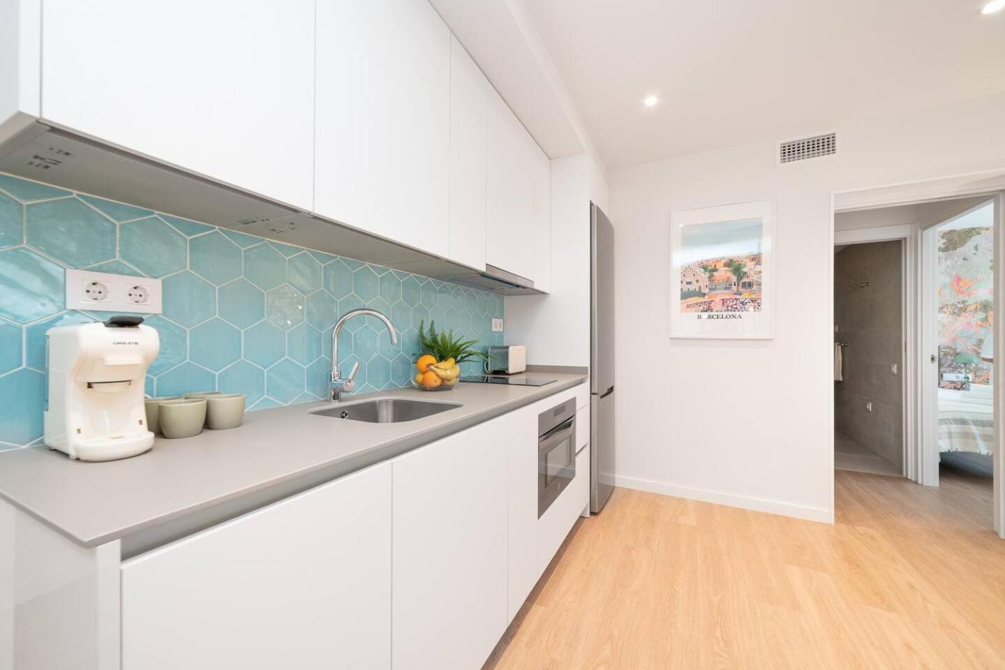 Soler Apartments Сант Адриа де Бесос Екстериор снимка