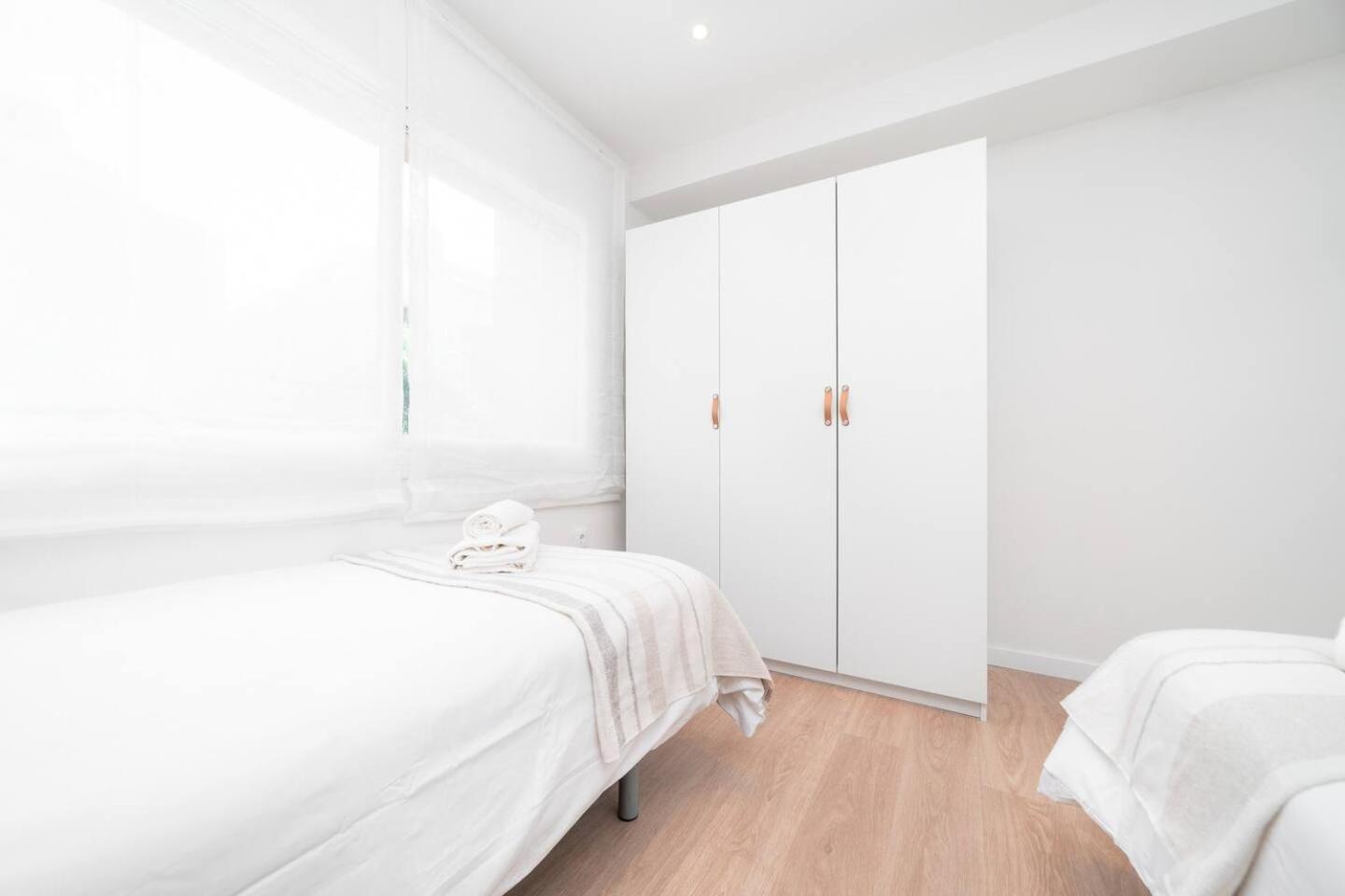 Soler Apartments Сант Адриа де Бесос Екстериор снимка