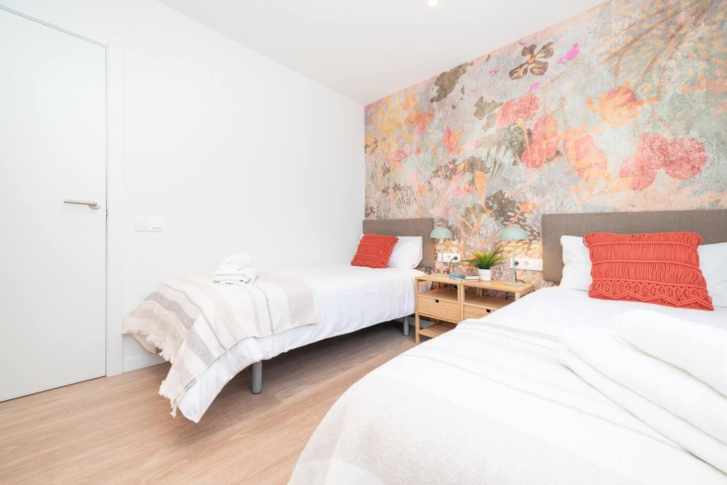 Soler Apartments Сант Адриа де Бесос Екстериор снимка