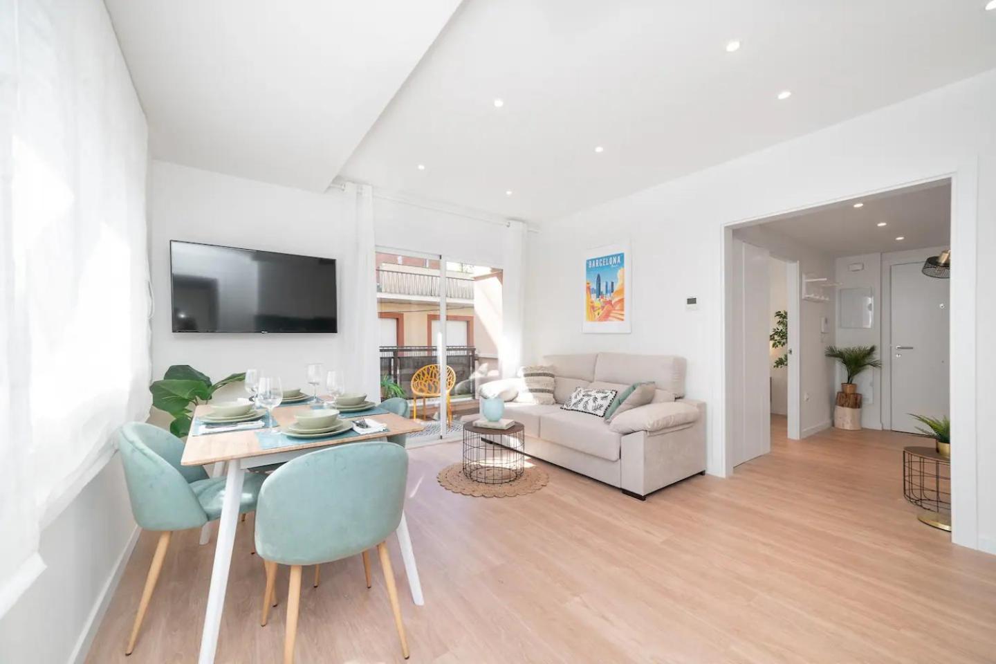 Soler Apartments Сант Адриа де Бесос Екстериор снимка