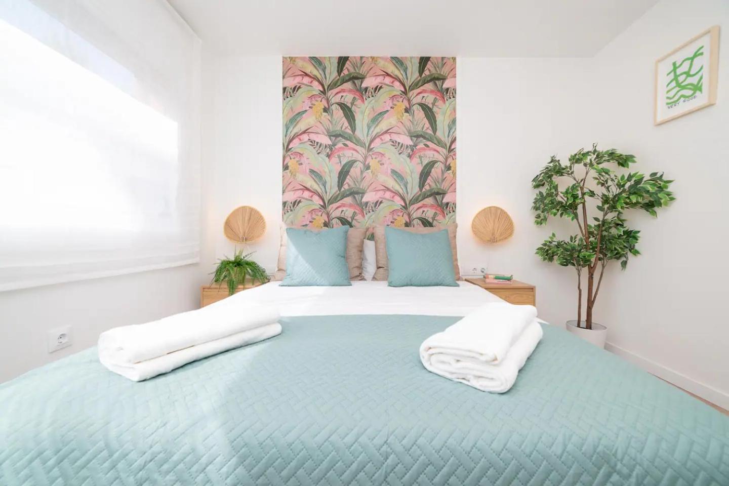 Soler Apartments Сант Адриа де Бесос Екстериор снимка