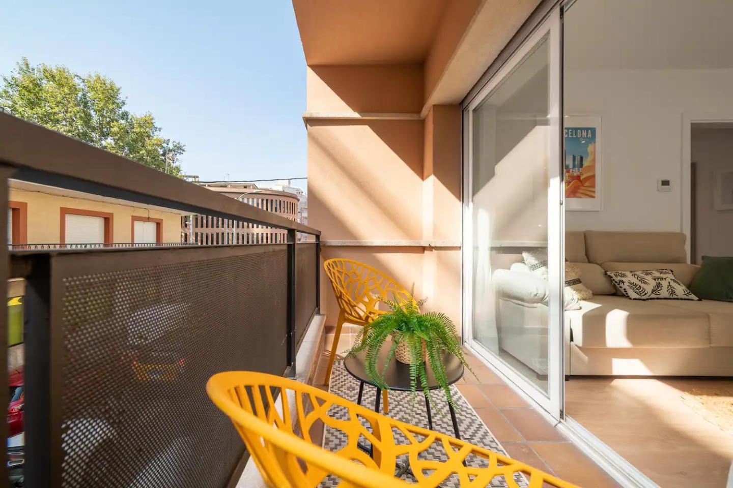 Soler Apartments Сант Адриа де Бесос Екстериор снимка